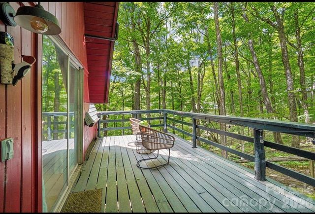 201 Hampton Gap Drive, Mars Hill, NC 28754