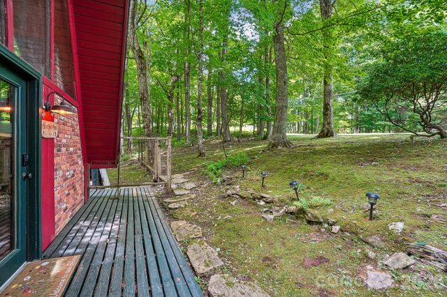 201 Hampton Gap Drive, Mars Hill, NC 28754