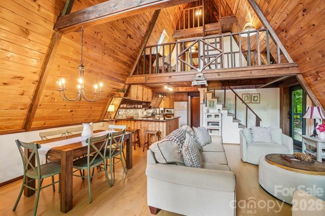 201 Hampton Gap Drive, Mars Hill, NC 28754
