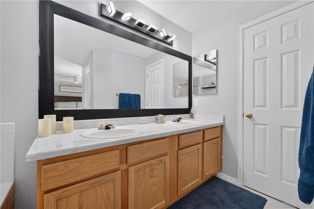 5134 S Ukraine Street, Aurora, CO 80015