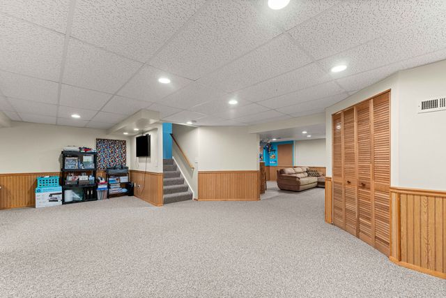 5370 Chancery Way, Lake In The Hills, IL 60156