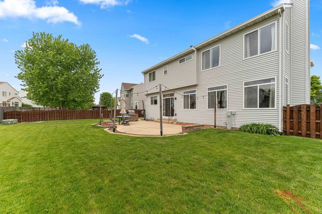 5370 Chancery Way, Lake In The Hills, IL 60156