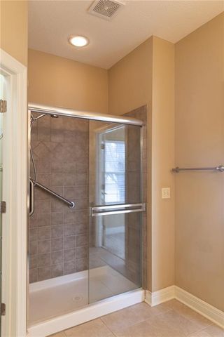 11575 S Bell Ct Drive 102, Olathe, KS 66061