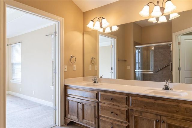 11575 S Bell Ct Drive 102, Olathe, KS 66061