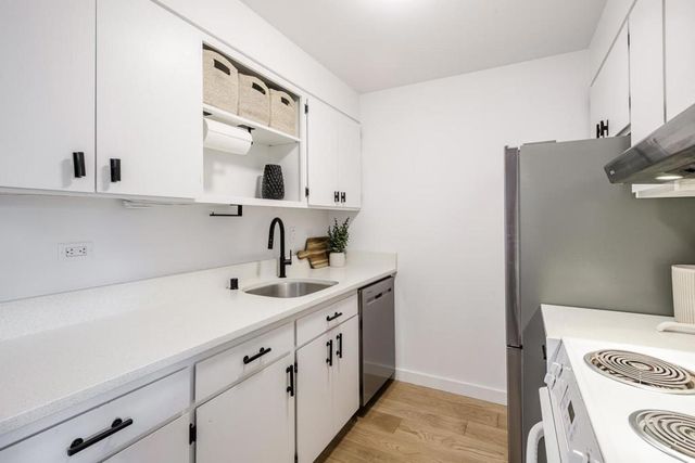 1515 Arc Way 105, Burlingame, CA 94010