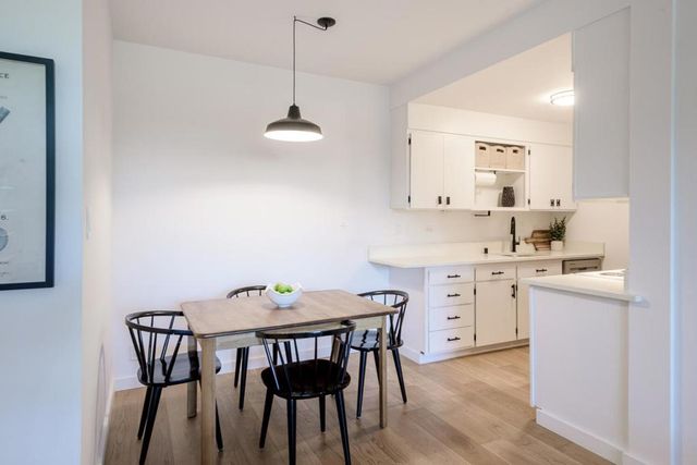 1515 Arc Way 105, Burlingame, CA 94010