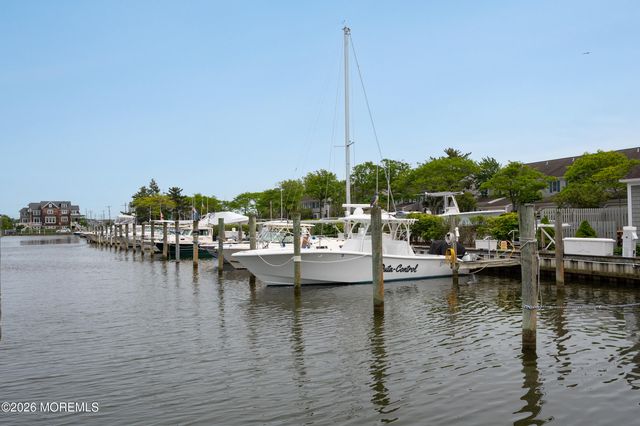 69 Bay Point Harbour, Point Pleasant, NJ 08742