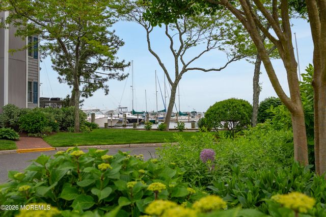 69 Bay Point Harbour, Point Pleasant, NJ 08742