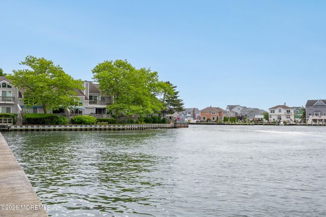 69 Bay Point Harbour, Point Pleasant, NJ 08742