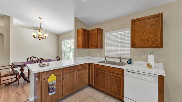 2729 PANKAW LANE, Valrico, FL 33596