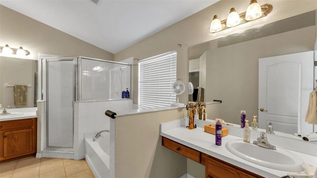 2729 PANKAW LANE, Valrico, FL 33596