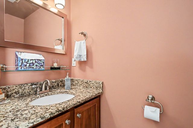 12 Christopher Drive 36, Methuen, MA 01844