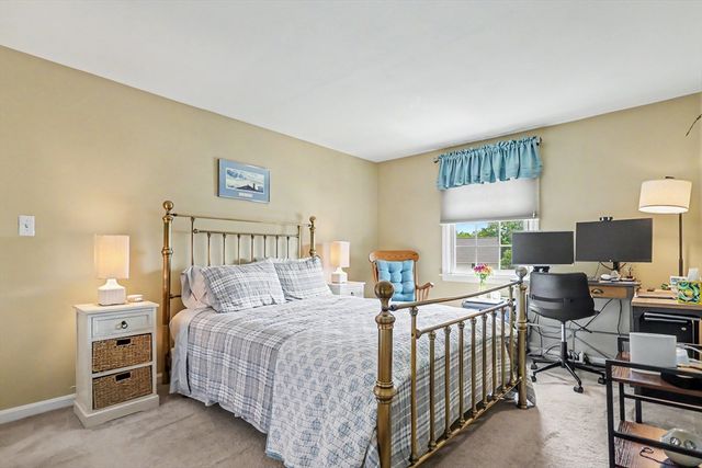 12 Christopher Drive 36, Methuen, MA 01844