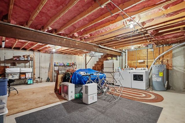 12 Christopher Drive 36, Methuen, MA 01844