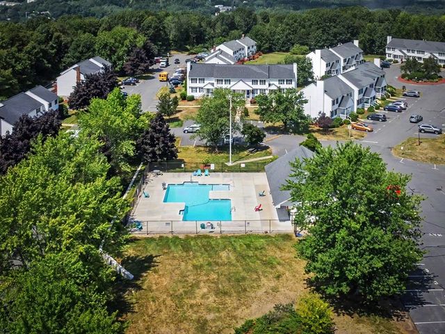 12 Christopher Drive 36, Methuen, MA 01844