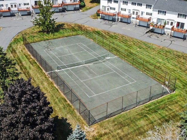 12 Christopher Drive 36, Methuen, MA 01844