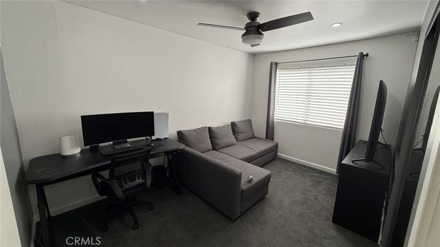 11300 Foothill Boulevard 33, Lakeview Terrace, CA 91342