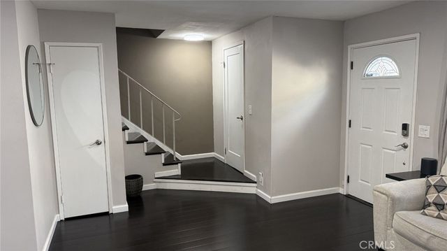 11300 Foothill Boulevard 33, Lakeview Terrace, CA 91342