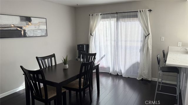 11300 Foothill Boulevard 33, Lakeview Terrace, CA 91342