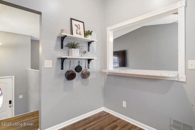 12119 Stroll Ct, Louisville, KY 40245