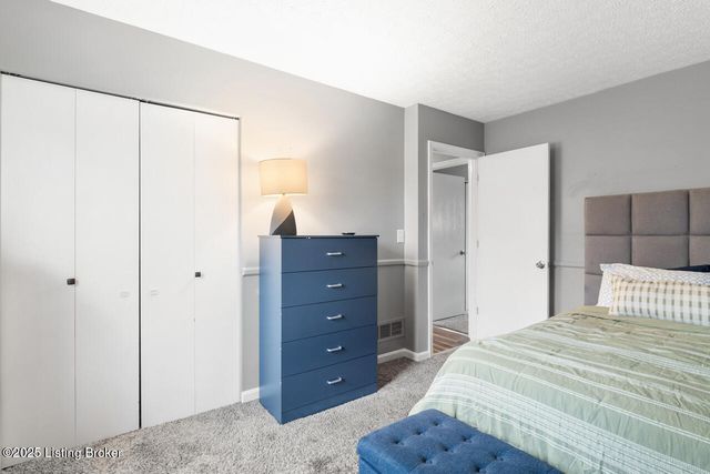 12119 Stroll Ct, Louisville, KY 40245