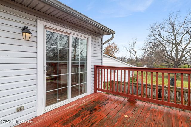 12119 Stroll Ct, Louisville, KY 40245