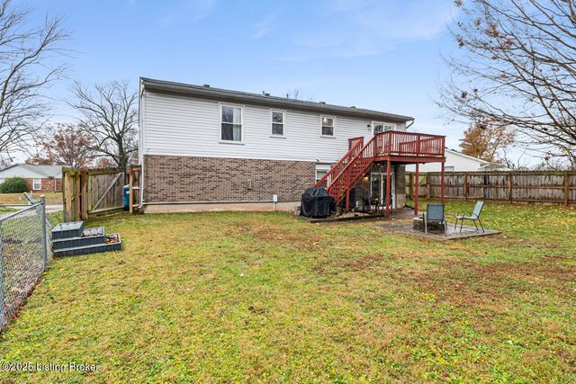 12119 Stroll Ct, Louisville, KY 40245