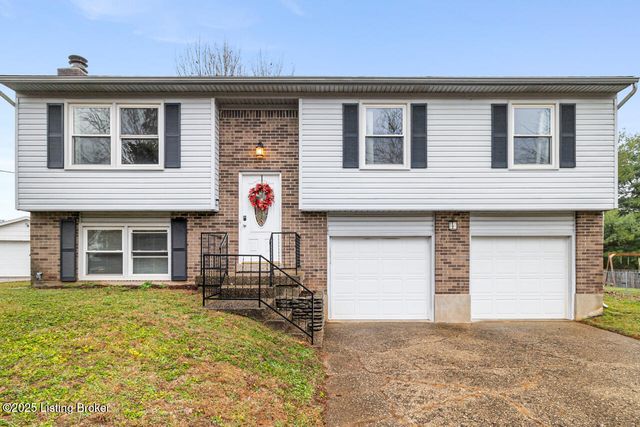 12119 Stroll Ct, Louisville, KY 40245