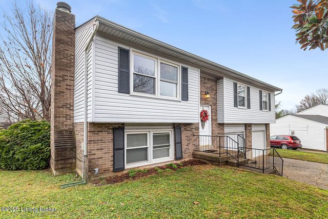 12119 Stroll Ct, Louisville, KY 40245