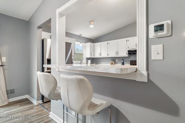 12119 Stroll Ct, Louisville, KY 40245