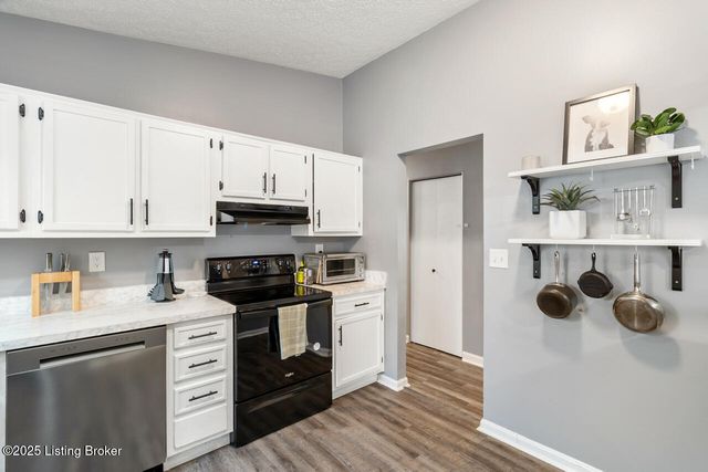 12119 Stroll Ct, Louisville, KY 40245