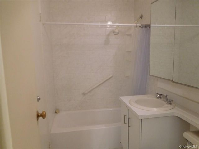 2 Consulate Drive 2-H, Tuckahoe, NY 10707