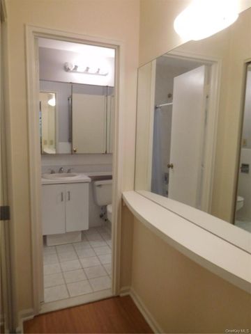 2 Consulate Drive 2-H, Tuckahoe, NY 10707
