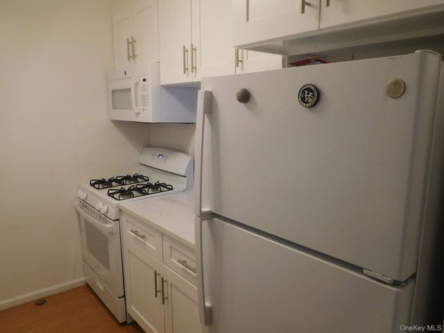 2 Consulate Drive 2-H, Tuckahoe, NY 10707