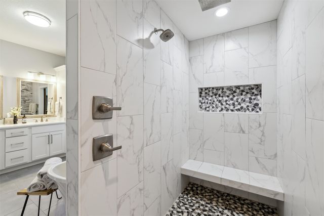 1101 Timber Valley Drive, Polk City, IA 50226