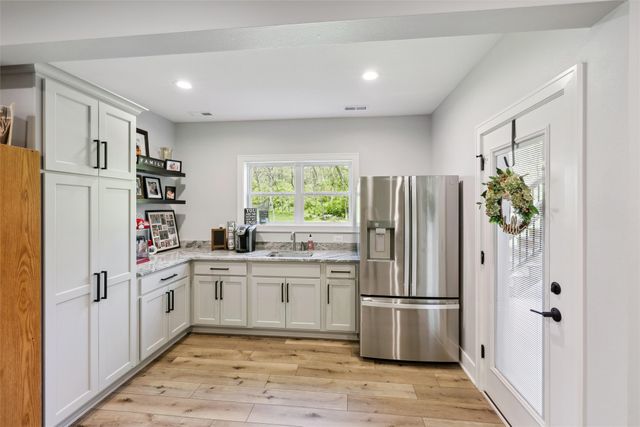 1101 Timber Valley Drive, Polk City, IA 50226