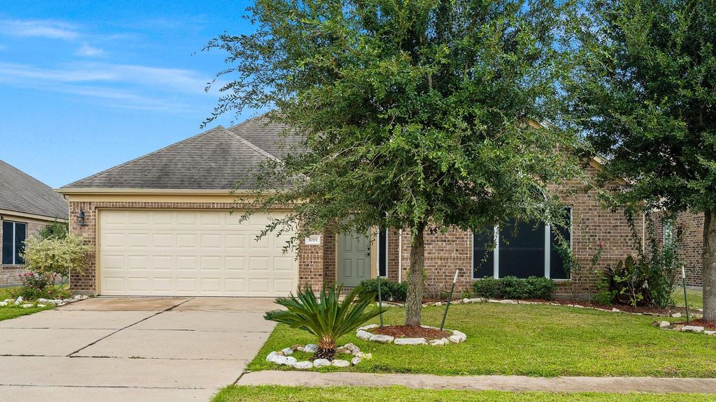 3019 Fern Brook Lane, Rosenberg, TX 77471
