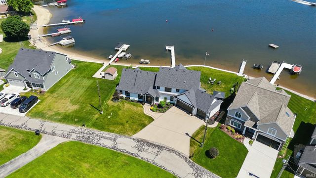680 LN 275 Turkey Lake, Hudson, IN 46747