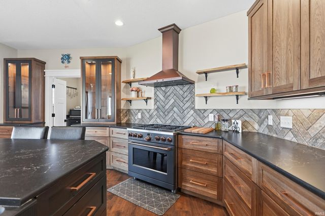 680 LN 275 Turkey Lake, Hudson, IN 46747