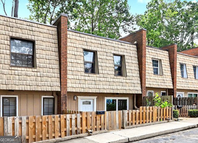 6426 Woodstone Way, Morrow, GA 30260