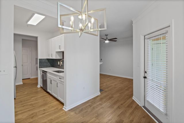 2033 Chatelain Way, Mount Pleasant, SC 29464