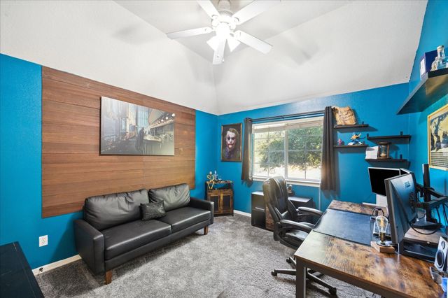 6426 E Linpar Court, Houston, TX 77040