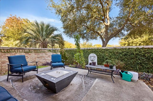 6426 E Linpar Court, Houston, TX 77040