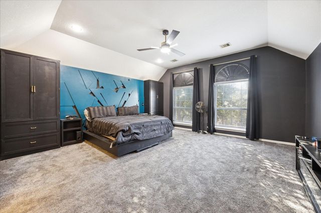 6426 E Linpar Court, Houston, TX 77040