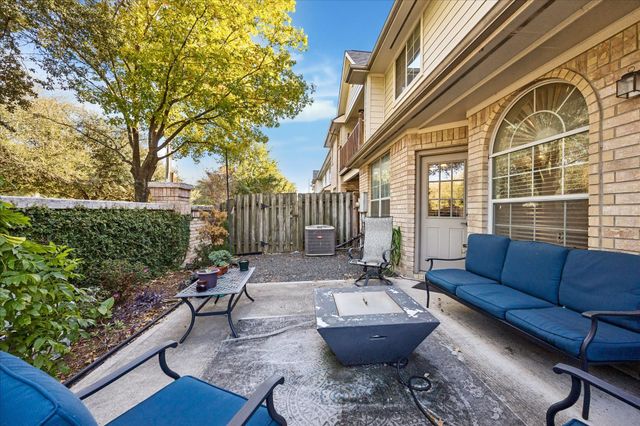 6426 E Linpar Court, Houston, TX 77040