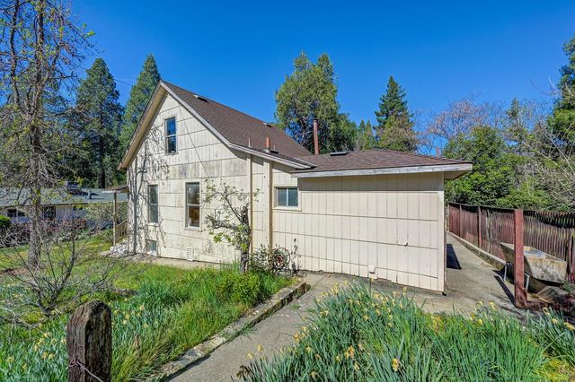 650 Leduc St, Grass Valley, CA 95945