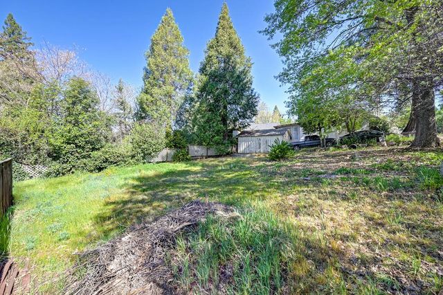 650 Leduc St, Grass Valley, CA 95945