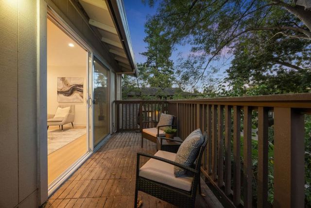 90 Flynn Avenue C, Mountain View, CA 94043