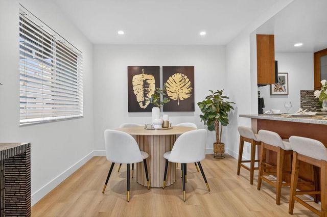 90 Flynn Avenue C, Mountain View, CA 94043