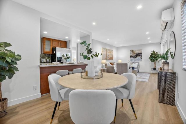 90 Flynn Avenue C, Mountain View, CA 94043